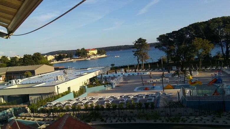 Hotel Apartments And Rooms Pende