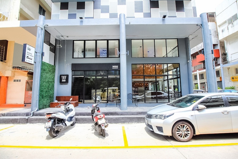 Hotel Oyo 312 Wire Bangkok Hostel Phrakanong