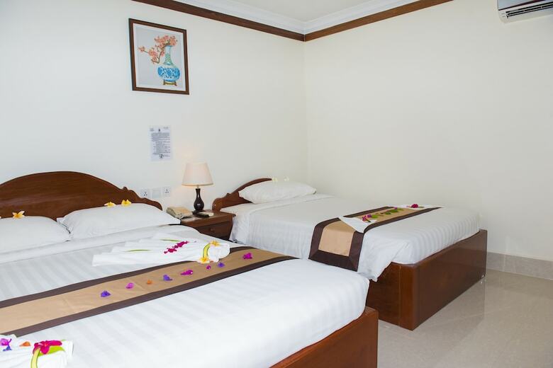 Pursat Riverside Hotel And Spa