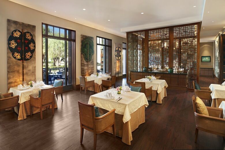 Hotel The St. Regis Lhasa Resort