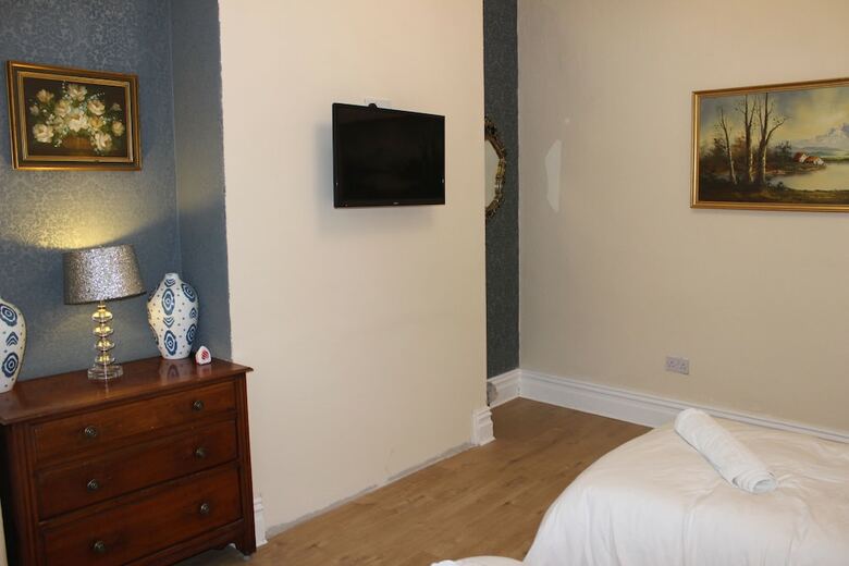 Advo Aparts Guest Hotel Leeds