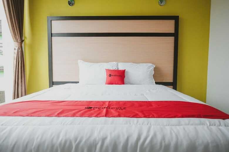 Hotel Reddoorz Syariah @ Jalan Dieng