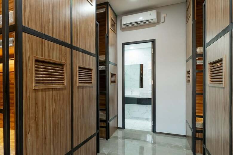 Hostal Reddoorz Plus Near Senayan City