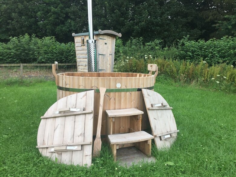 Cabana Showman's Hut @ Westcote