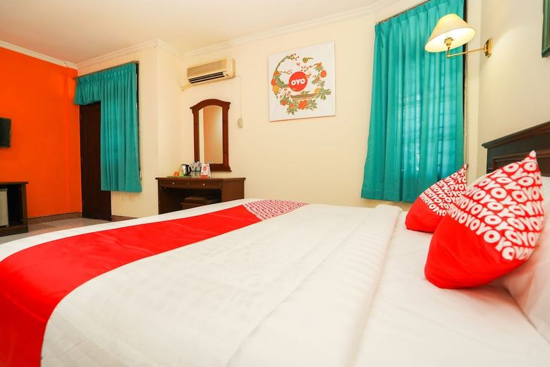 Hostal Oyo 1225 Hotel Dibino