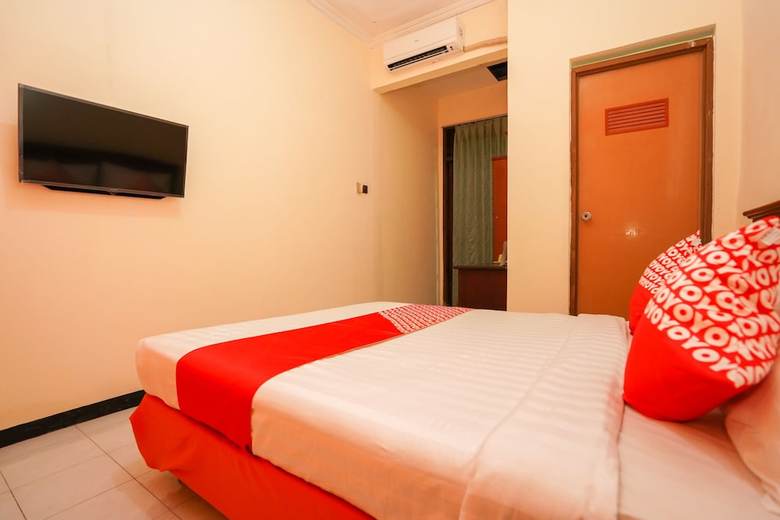 Hostal Oyo 1225 Hotel Dibino