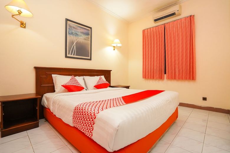 Hostal Oyo 1225 Hotel Dibino