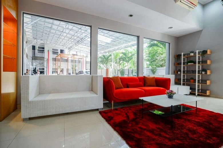 Hotel Reddoorz Near Solo Square 3