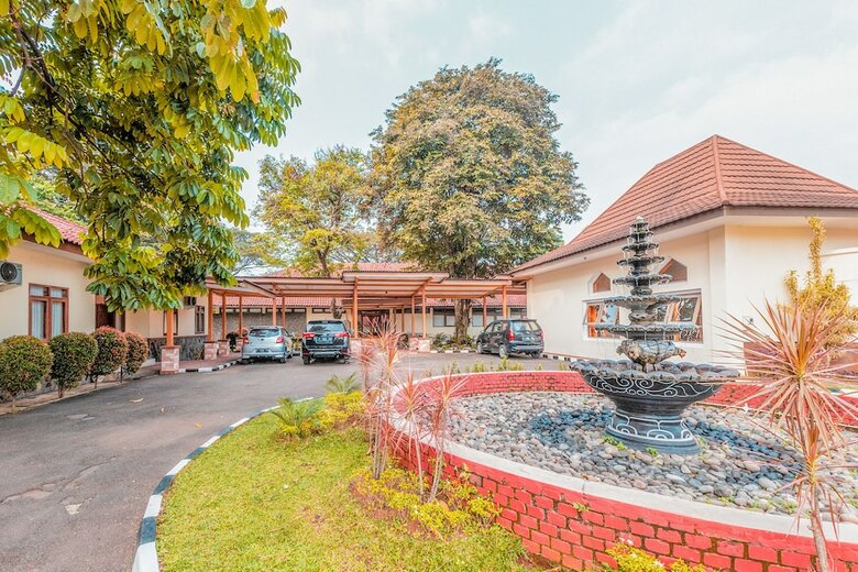 Hostal Oyo 1211 Graha Technopark Hotel