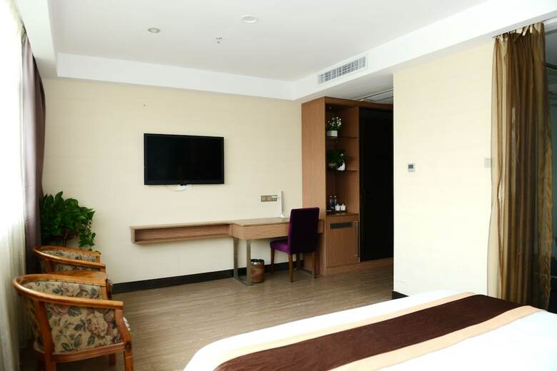 Guangzhou Joyous Seasons Hotel