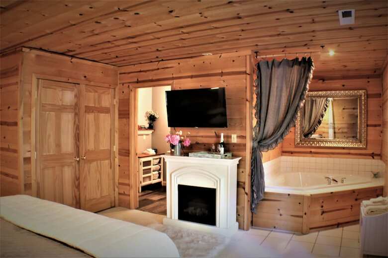 Bed & Breakfast River Road Venue & Lodging