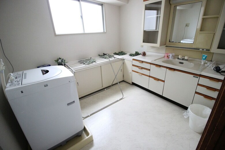 Apartamentos Noah's Ark Midoribashi