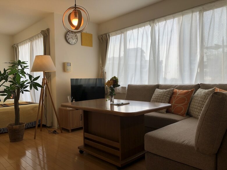Apartamentos Alphabed Takamatsu Station