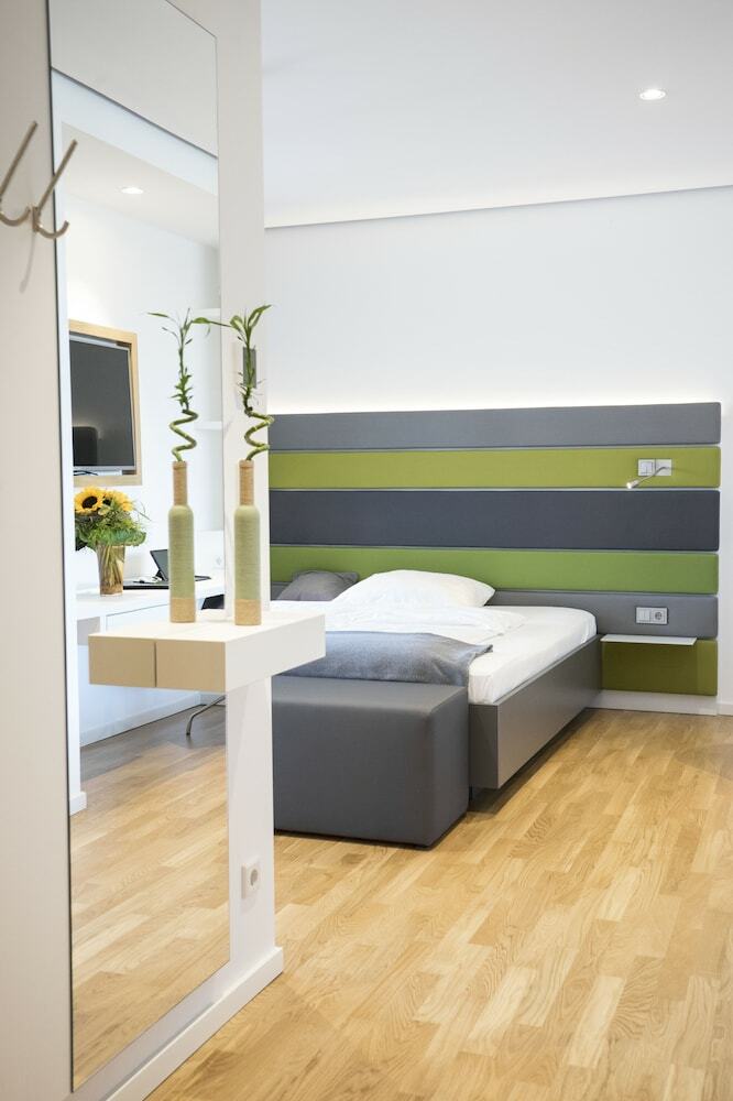 Aparthotel 7 Hotel & Boardinghouse