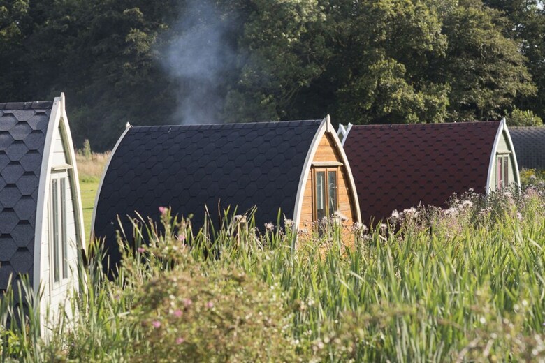 Cabana Camping Pod Near Lake - Campsite.