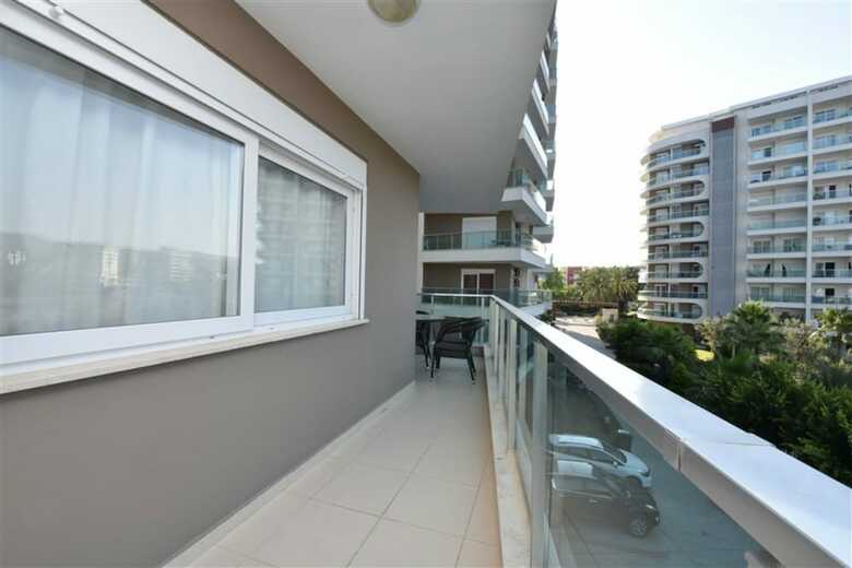 Apartamentos Crown City