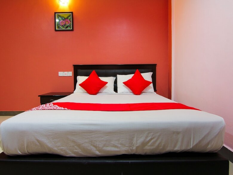 Oyo 11343 Hotel Putra Iskandar