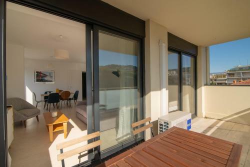 Cannes Apartment Next To La Croisette And Beach