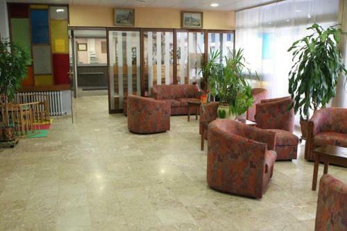 Hotel Les Portes Du Cantal