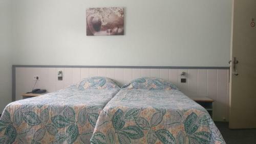 Hotel Les Portes Du Cantal