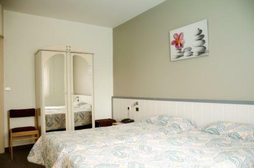 Hotel Les Portes Du Cantal