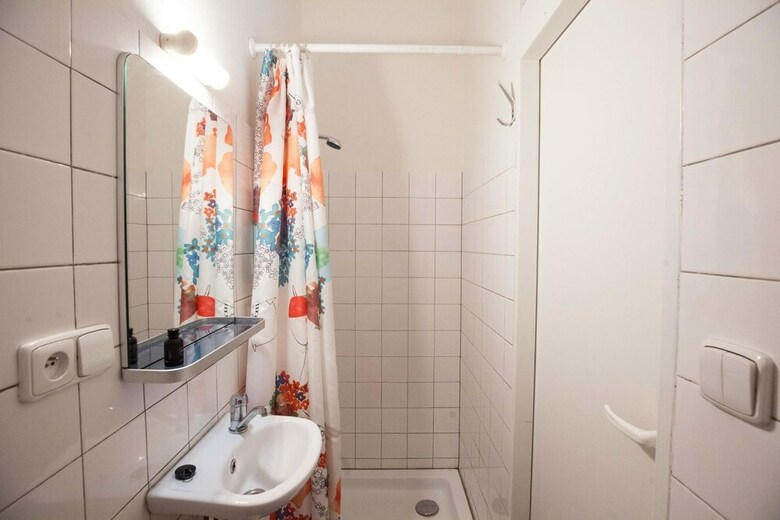Vintage Two Bedroom Apartment In Ujezd