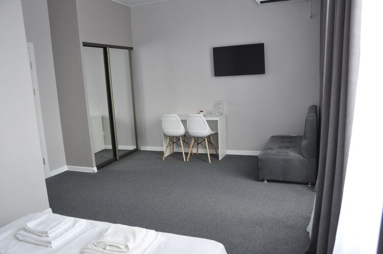 Medelean Hotel - Hostel
