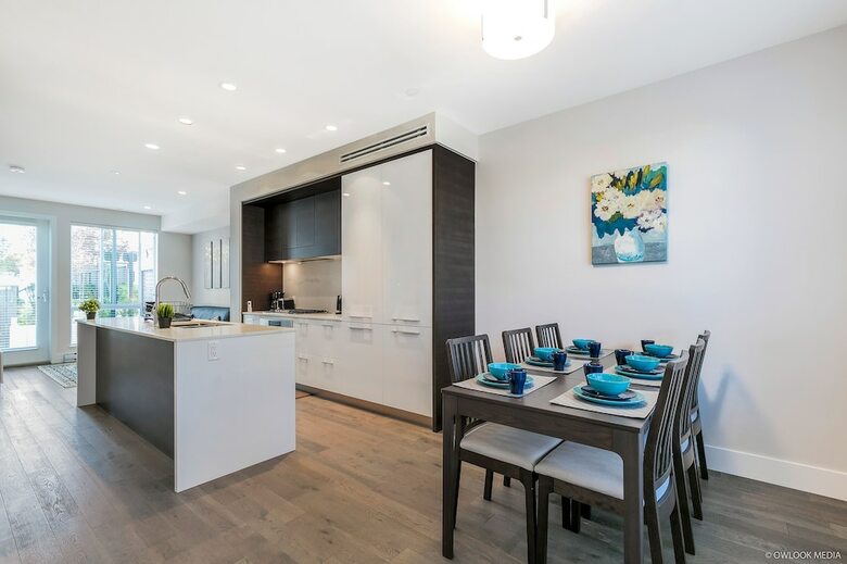 Modern Townhouse At Marine By Elevate Rooms