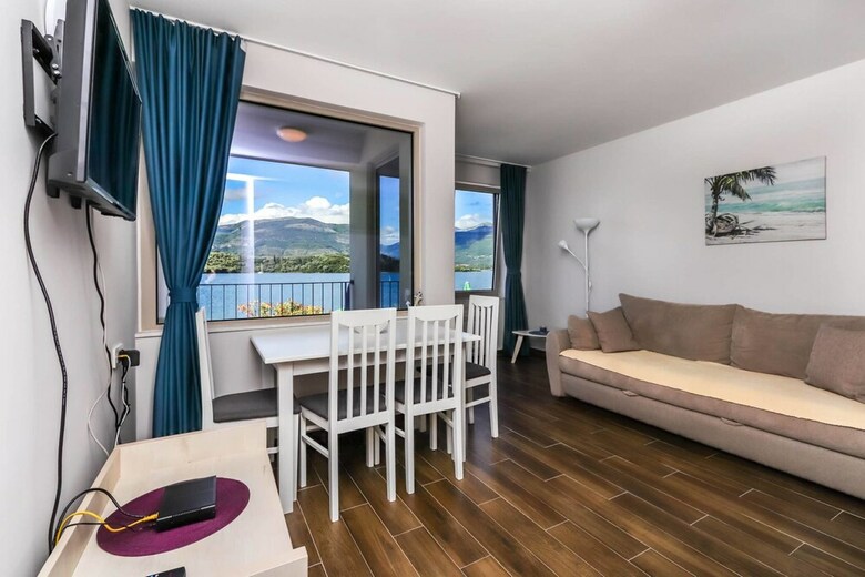 Aparthotel Apartments Maestral