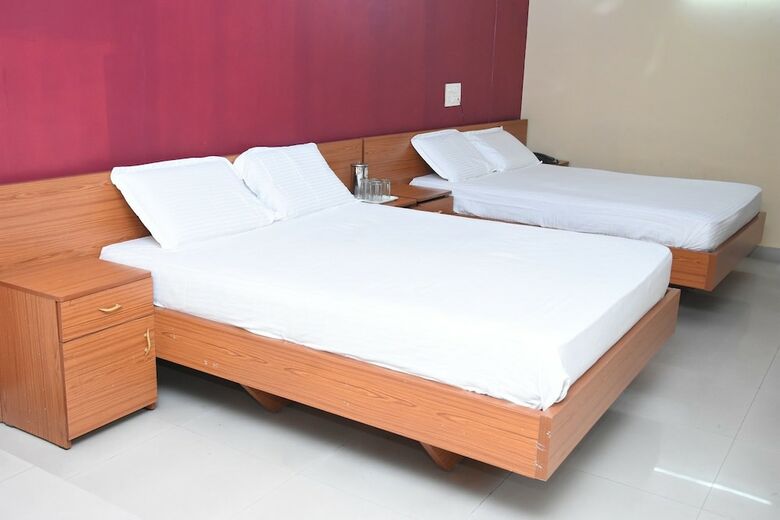 Hotel Surya Residency Majestic