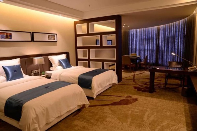 Qianxi Business Hotel