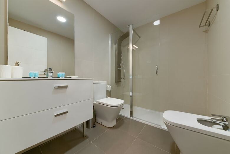 Apartamentos Holidays2 Malaga Ciza�a