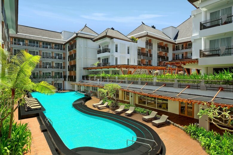 Hotel Fairfield By Marriott Bali Kuta Sunset Road
