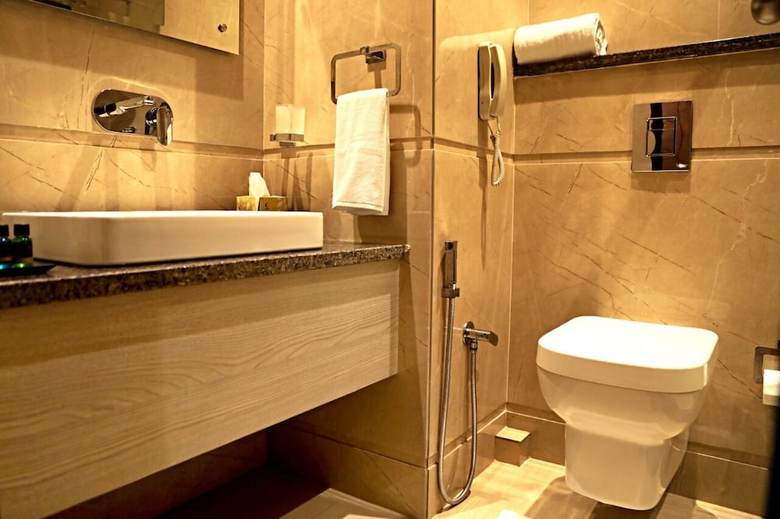 Golden Imperial Hotel & Spa