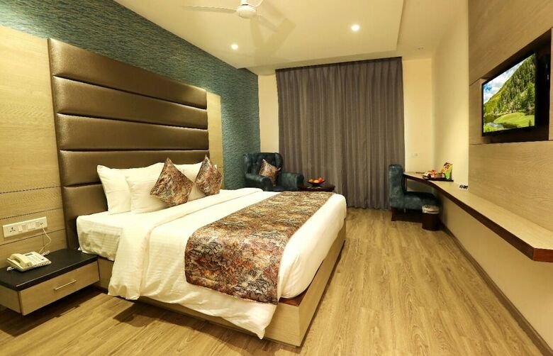 Golden Imperial Hotel & Spa