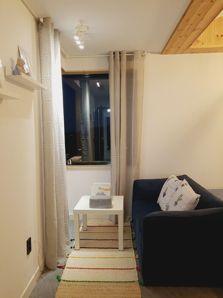 Hotel Bombom Guesthouse