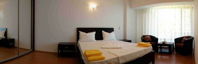 Apart Holiday Maria Mamaia