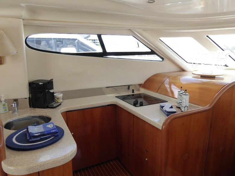 Rhein Yacht Lexa