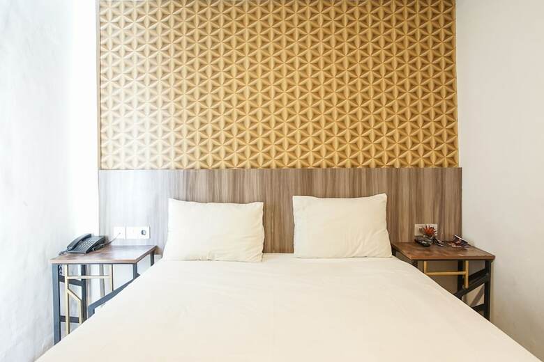 Hotel Sanrina Makassar