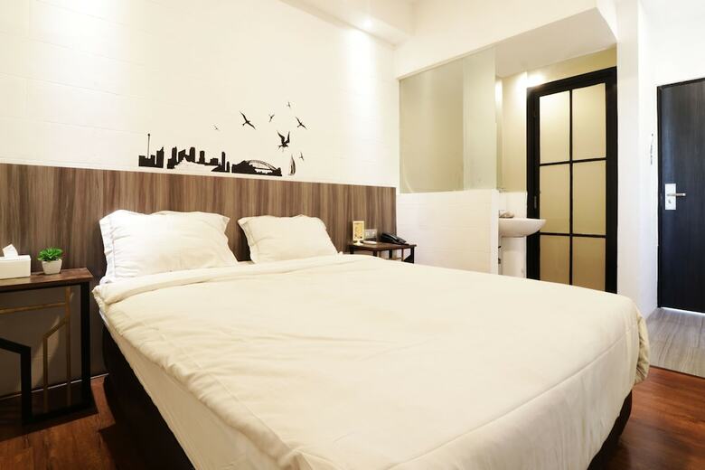 Hotel Sanrina Makassar