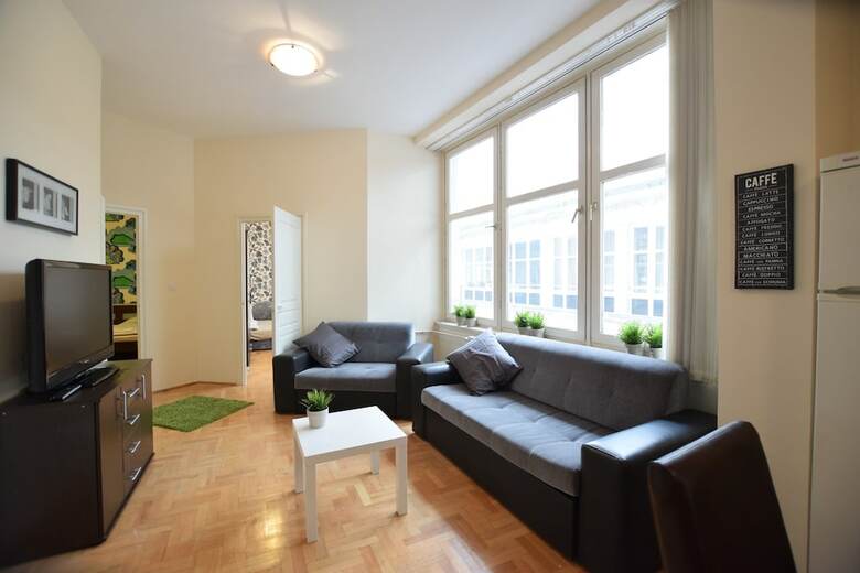 Budget Apartment By Hi5 - Feh�rhaj�