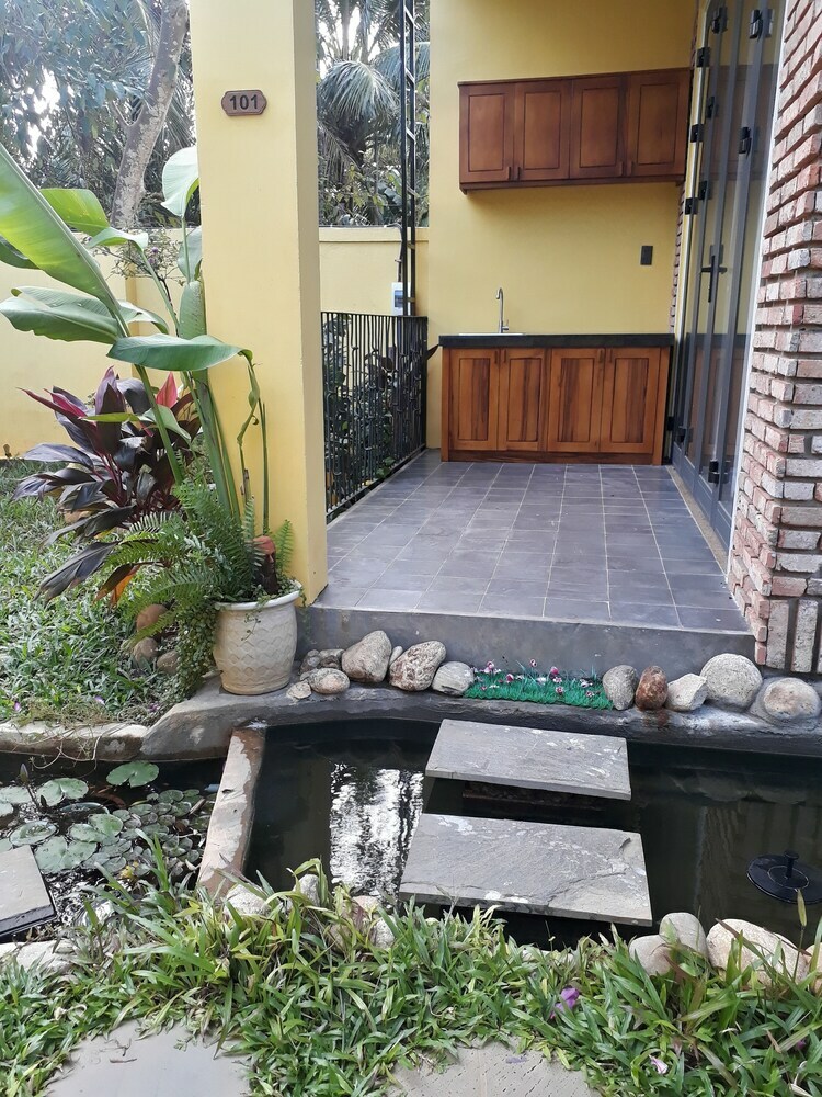 Hotel Pink Tulip Hoi An