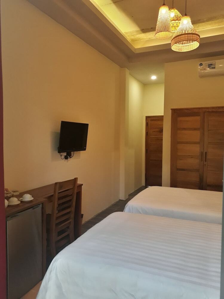 Hotel Pink Tulip Hoi An