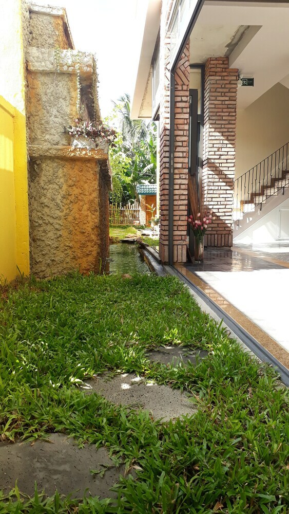 Hotel Pink Tulip Hoi An