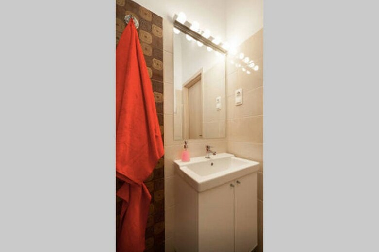 Budget Apartment By Hi5 - Kir�ly 99.