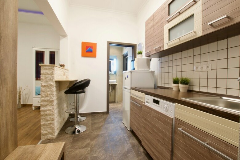 Standard Apartment By Hi5 -baross Square