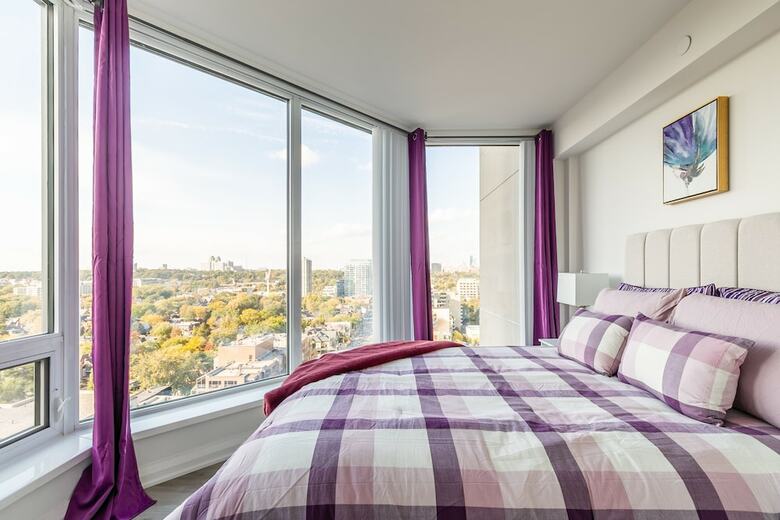 Simply Comfort Charming Yorkville Condos
