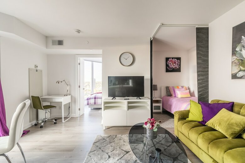 Simply Comfort Charming Yorkville Condos