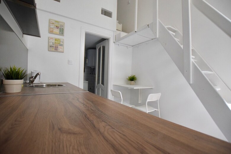 Budget Apartment By Hi5 - Kert�sz 31.