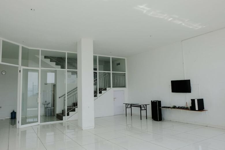 Hostal Oyo 1194 Villa Bukit Panderman Residende